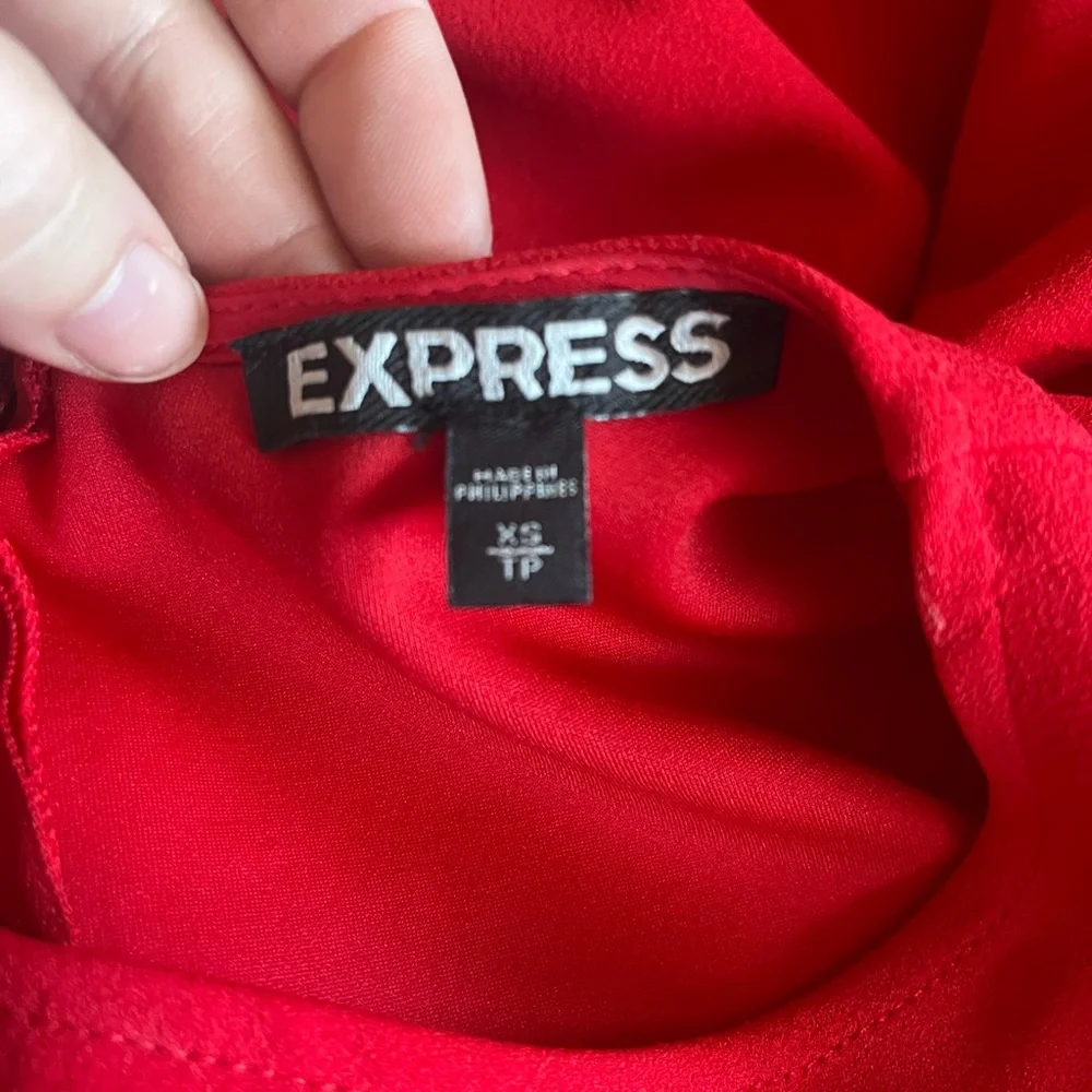 Red Express long sleeve dress - Picture 5 of 6